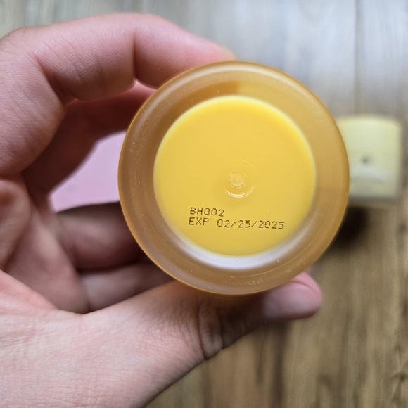 glowiest LIP BALM MASK - Picture 3 of 4